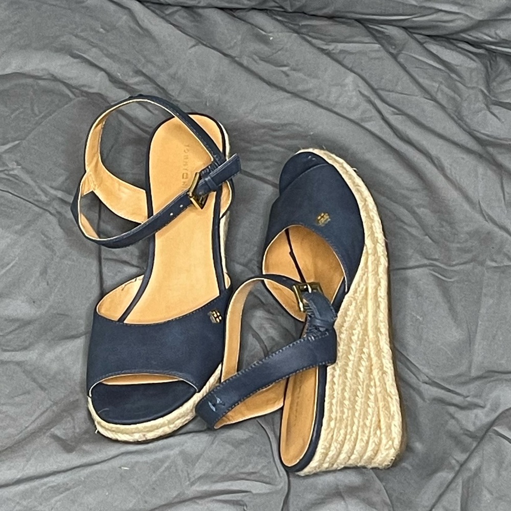 Tommy Hilfiger blue wedges